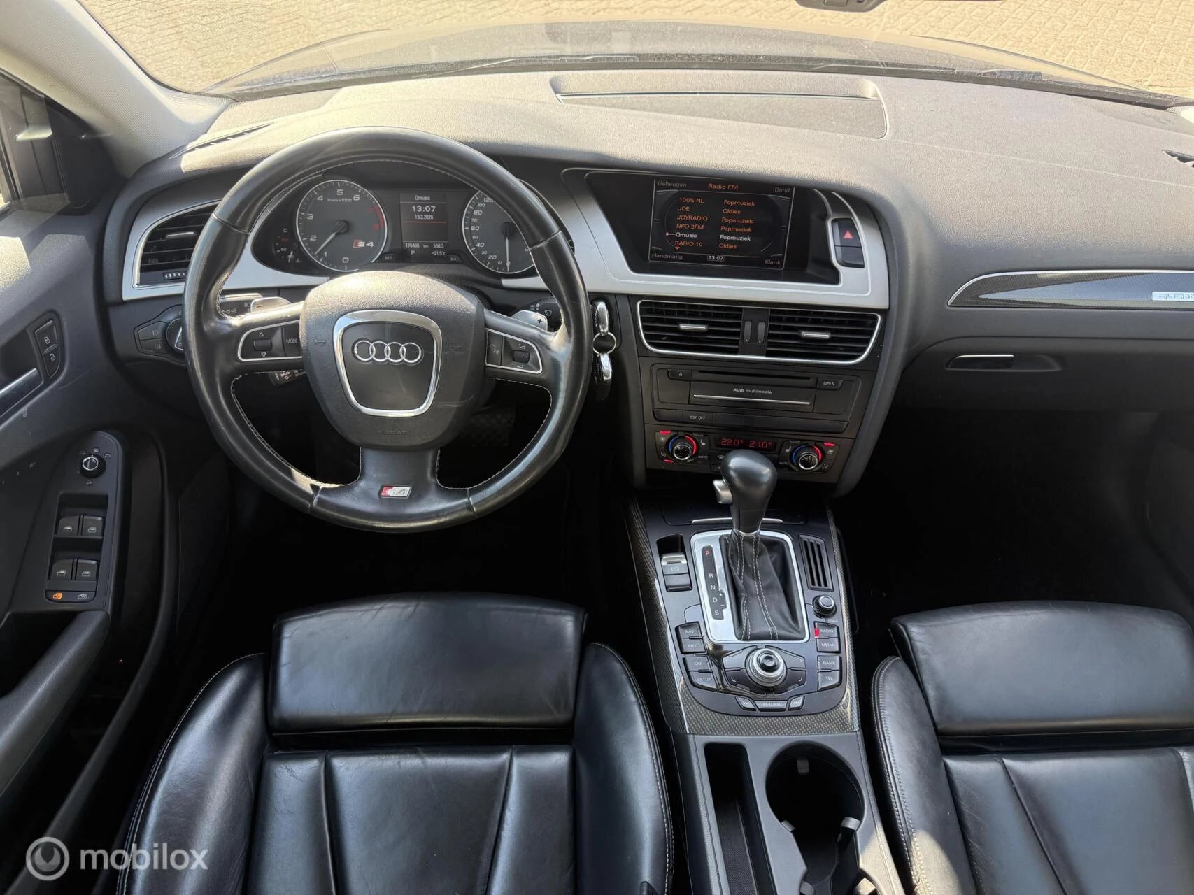 Hoofdafbeelding Audi S4