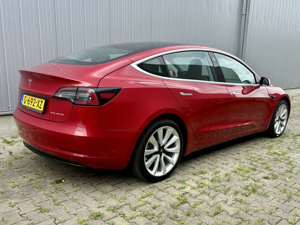 Hoofdafbeelding Tesla Model 3