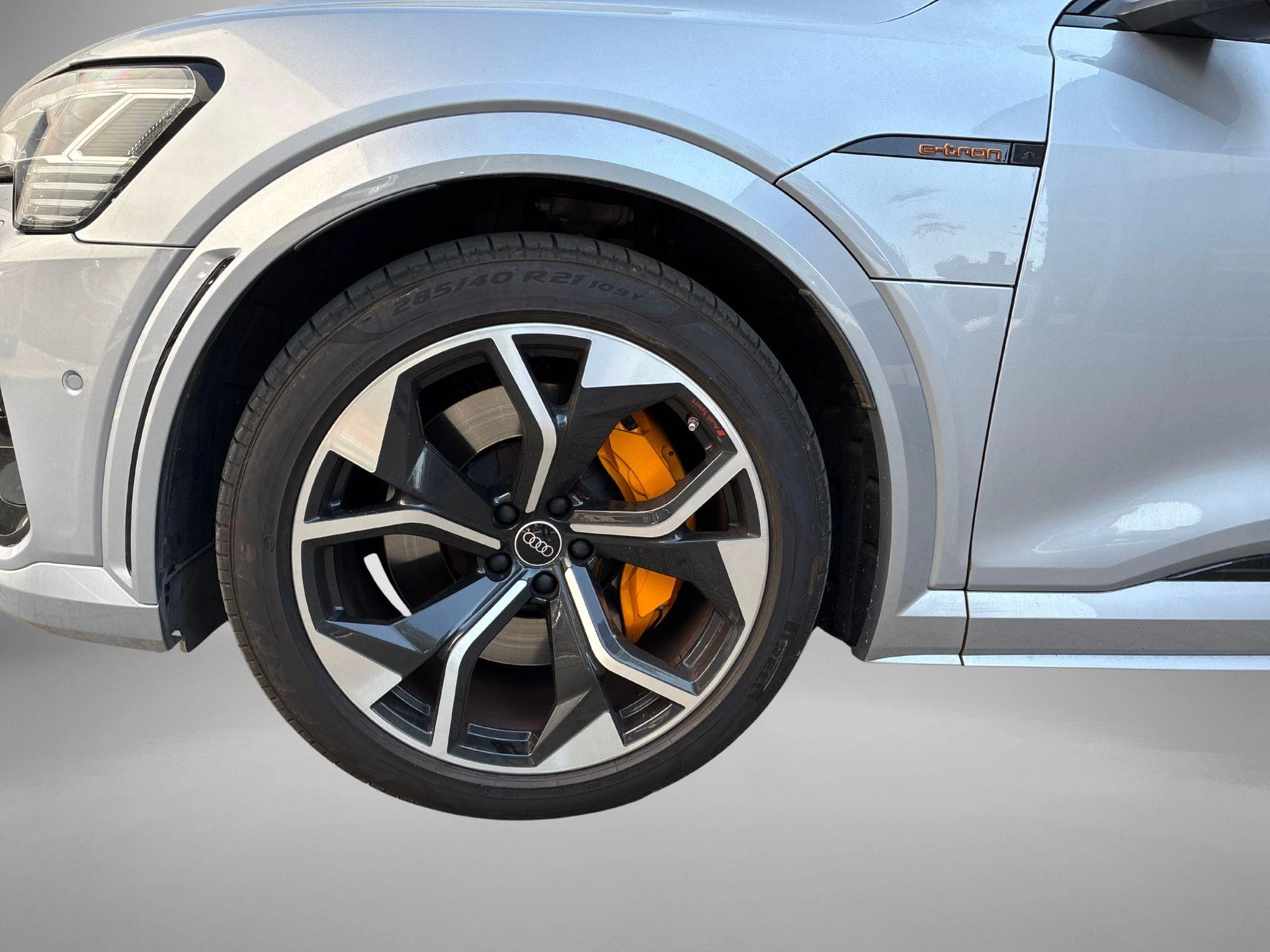 Hoofdafbeelding Audi e-tron