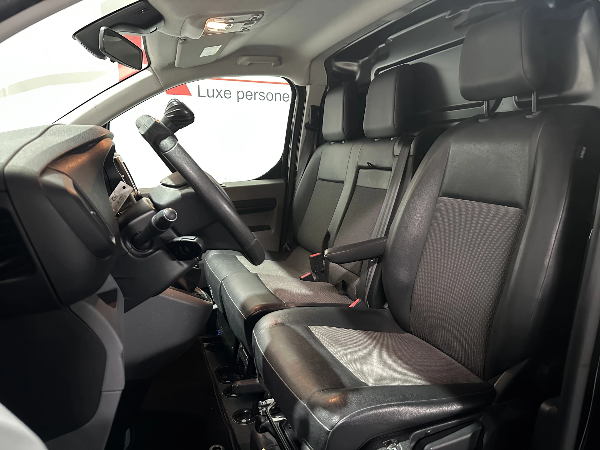 Hoofdafbeelding Peugeot Expert