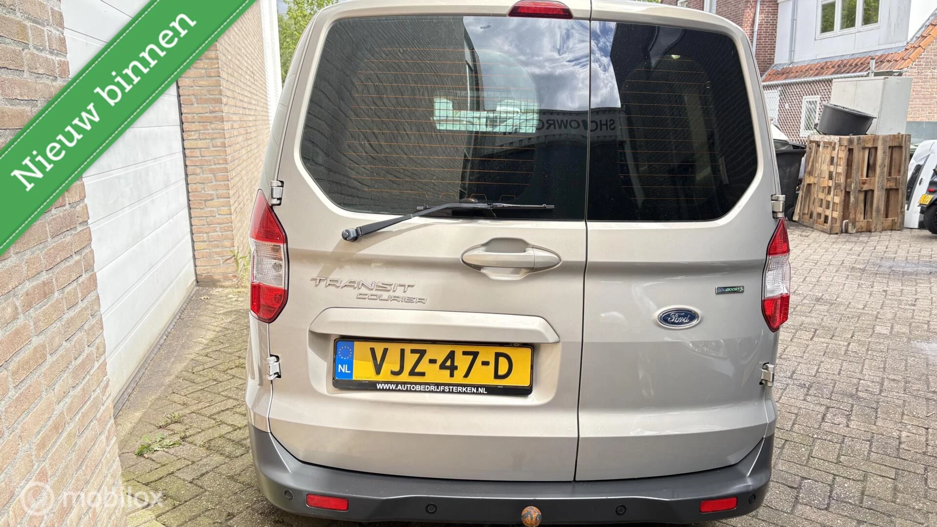 Hoofdafbeelding Ford Transit Courier