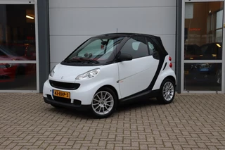 Hoofdafbeelding smart Fortwo smart Fortwo 1.0 MHD PASSION/AUTOMAAT/CABRIO/AIRCO-CLIMATE/BLUETOOTH