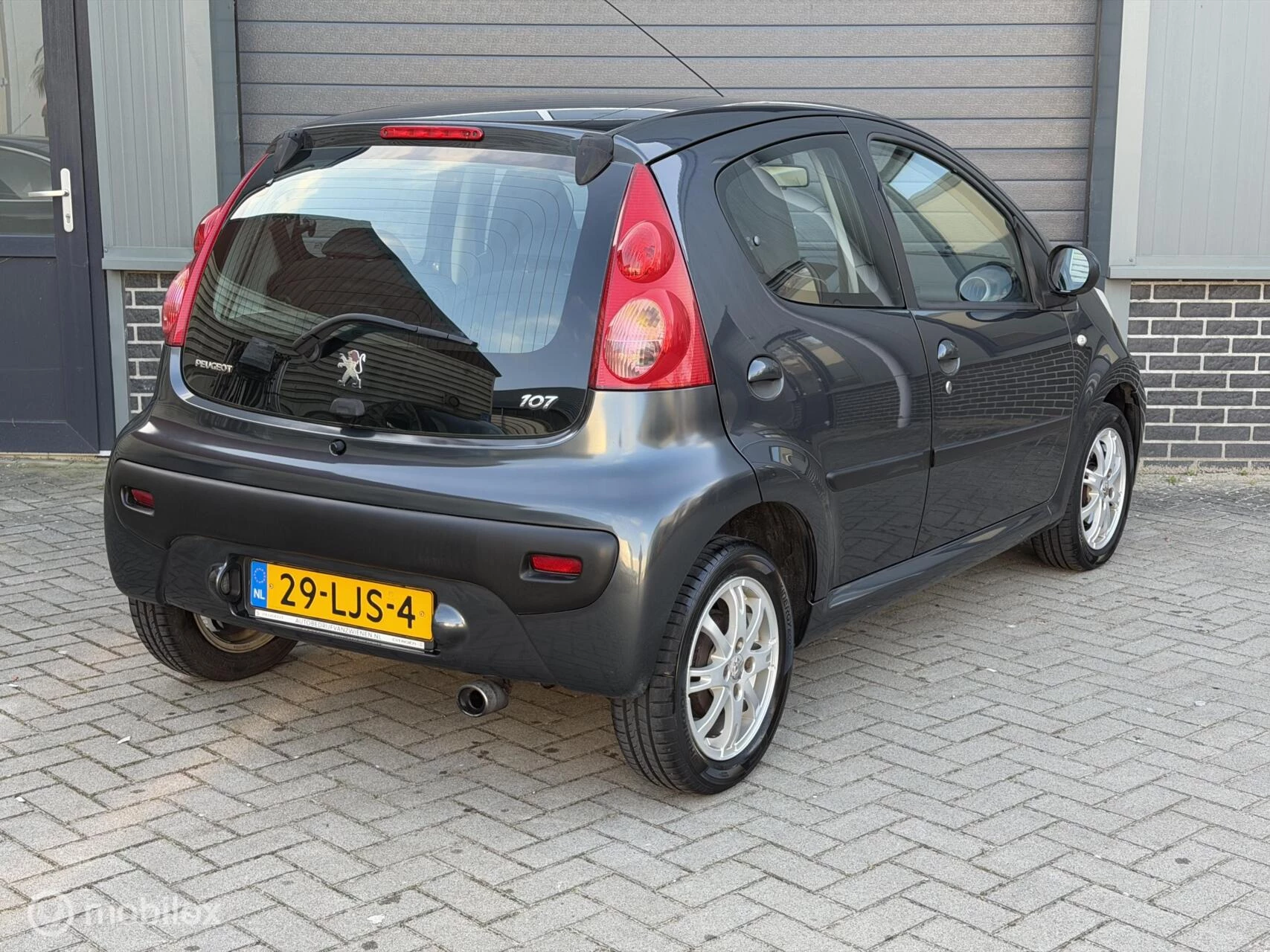 Hoofdafbeelding Peugeot 107