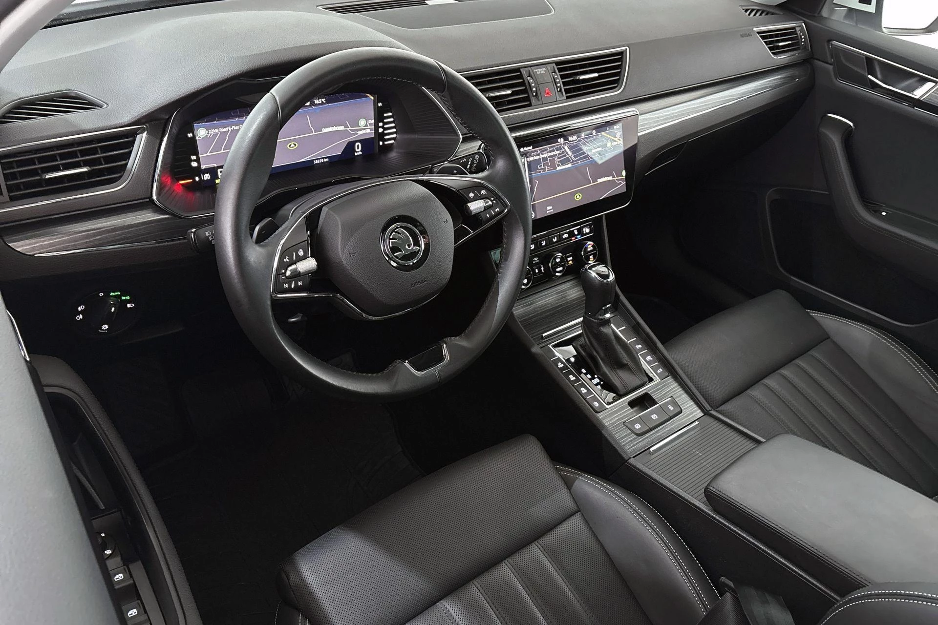 Hoofdafbeelding Škoda Superb