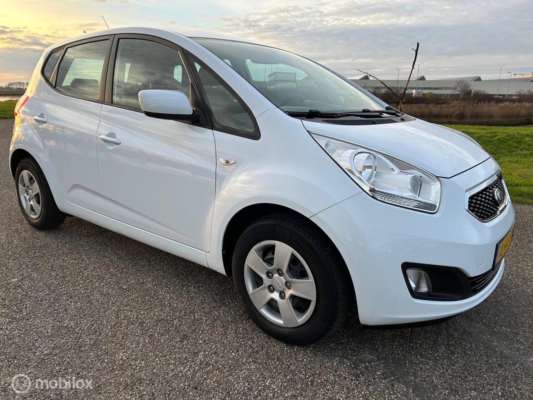 Hoofdafbeelding Kia Venga