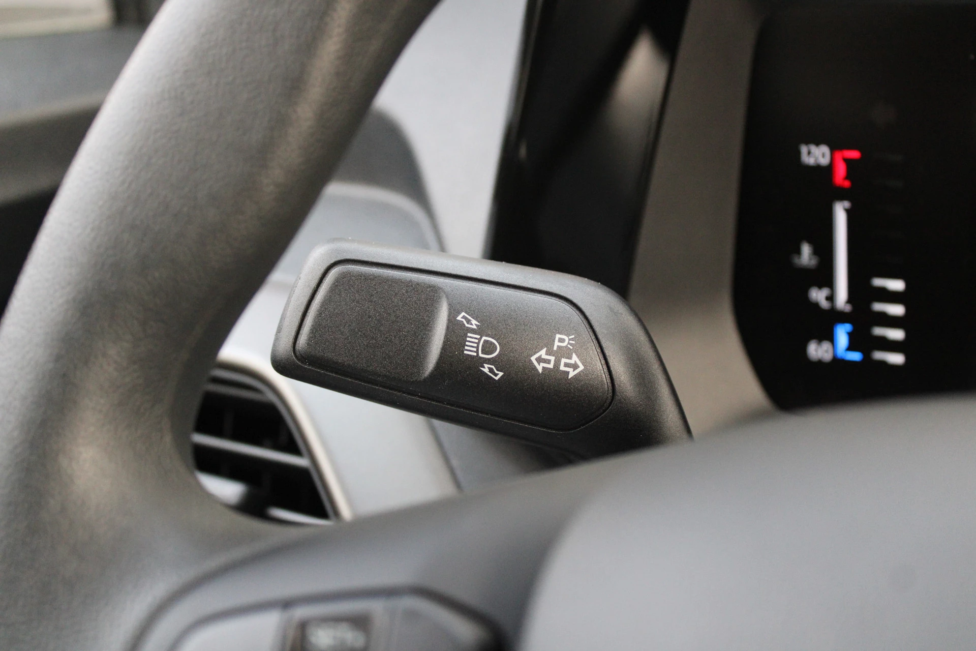 Hoofdafbeelding Ford Transit Courier