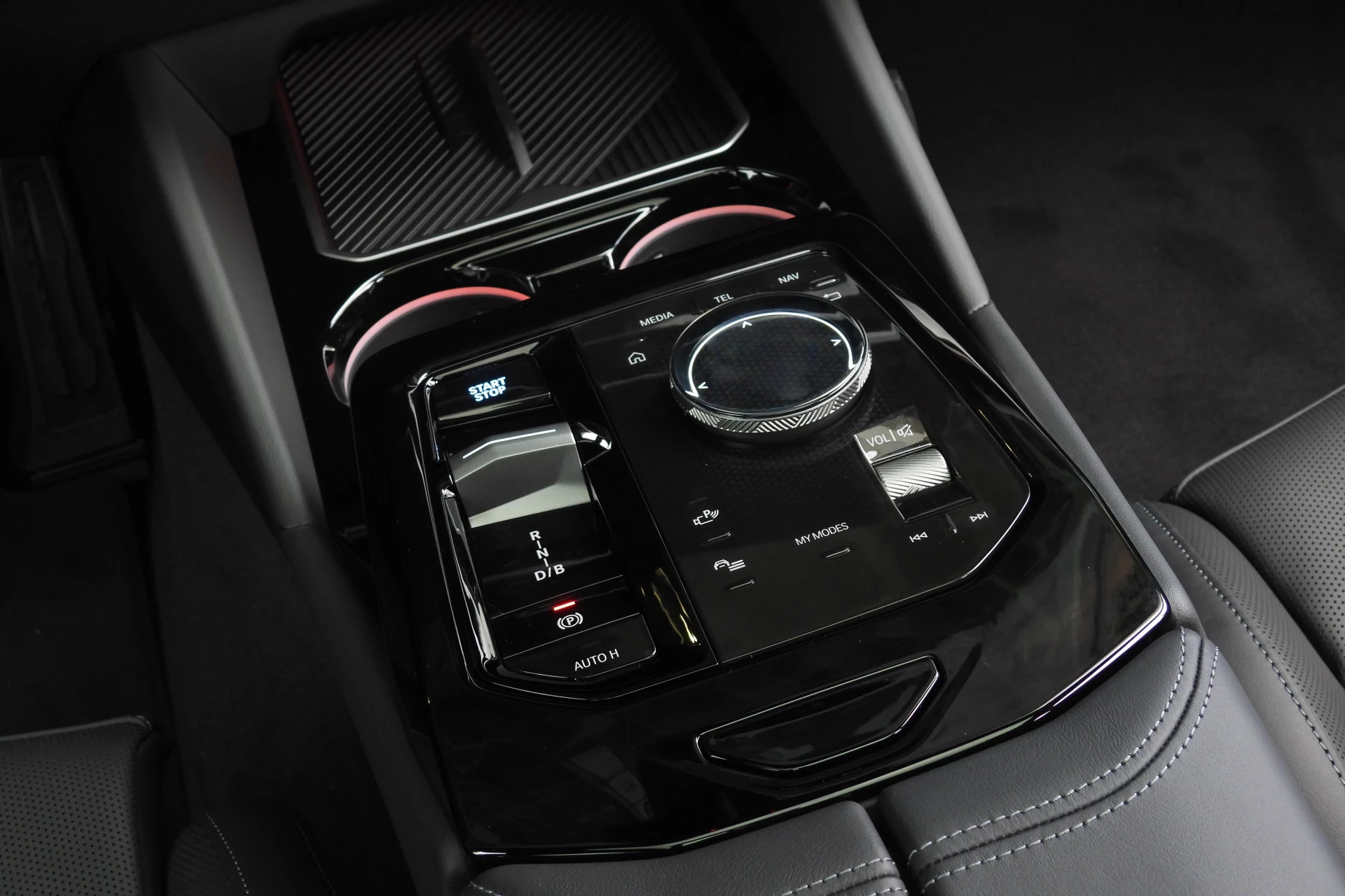 Hoofdafbeelding BMW i5