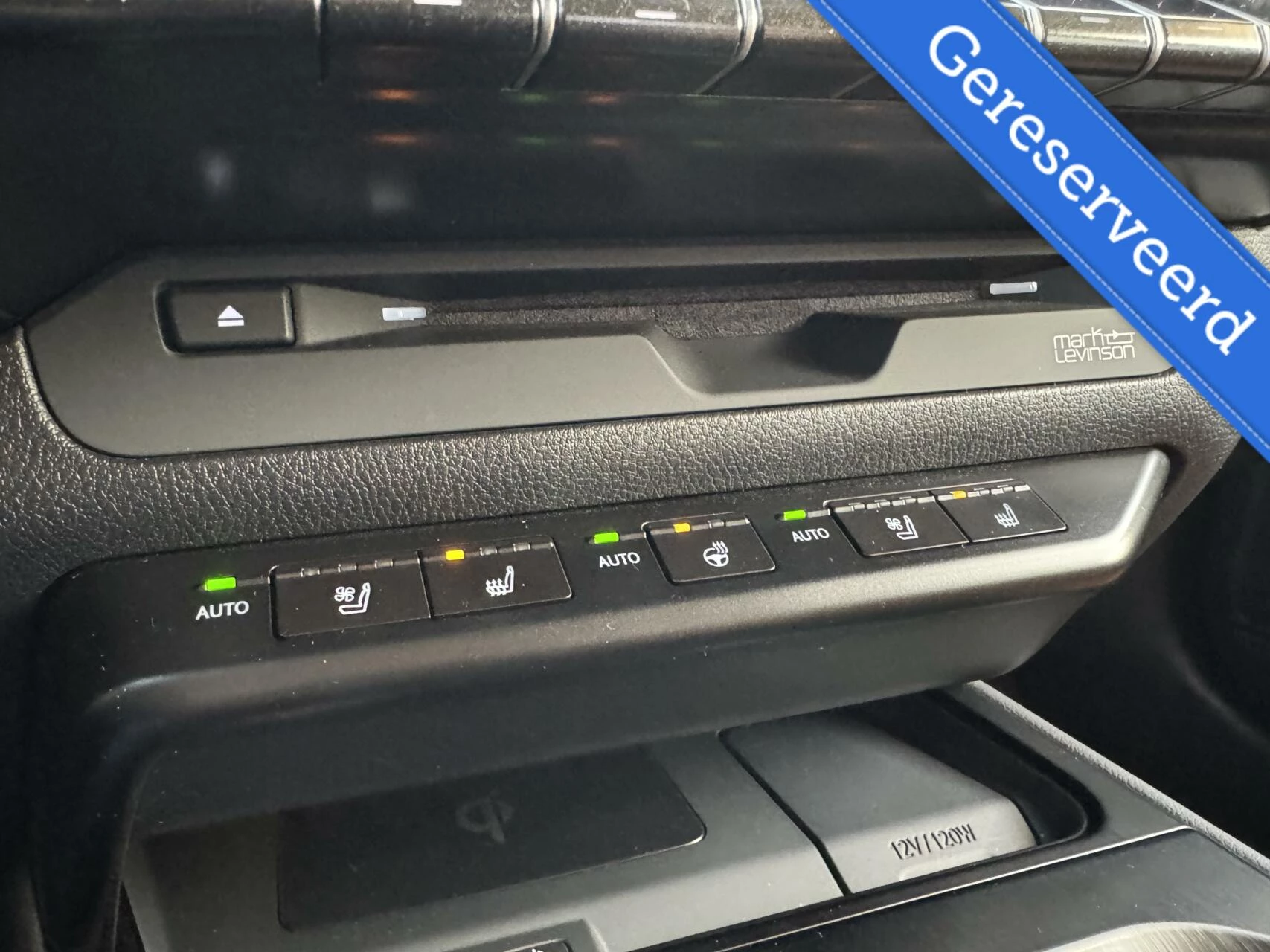 Hoofdafbeelding Lexus UX