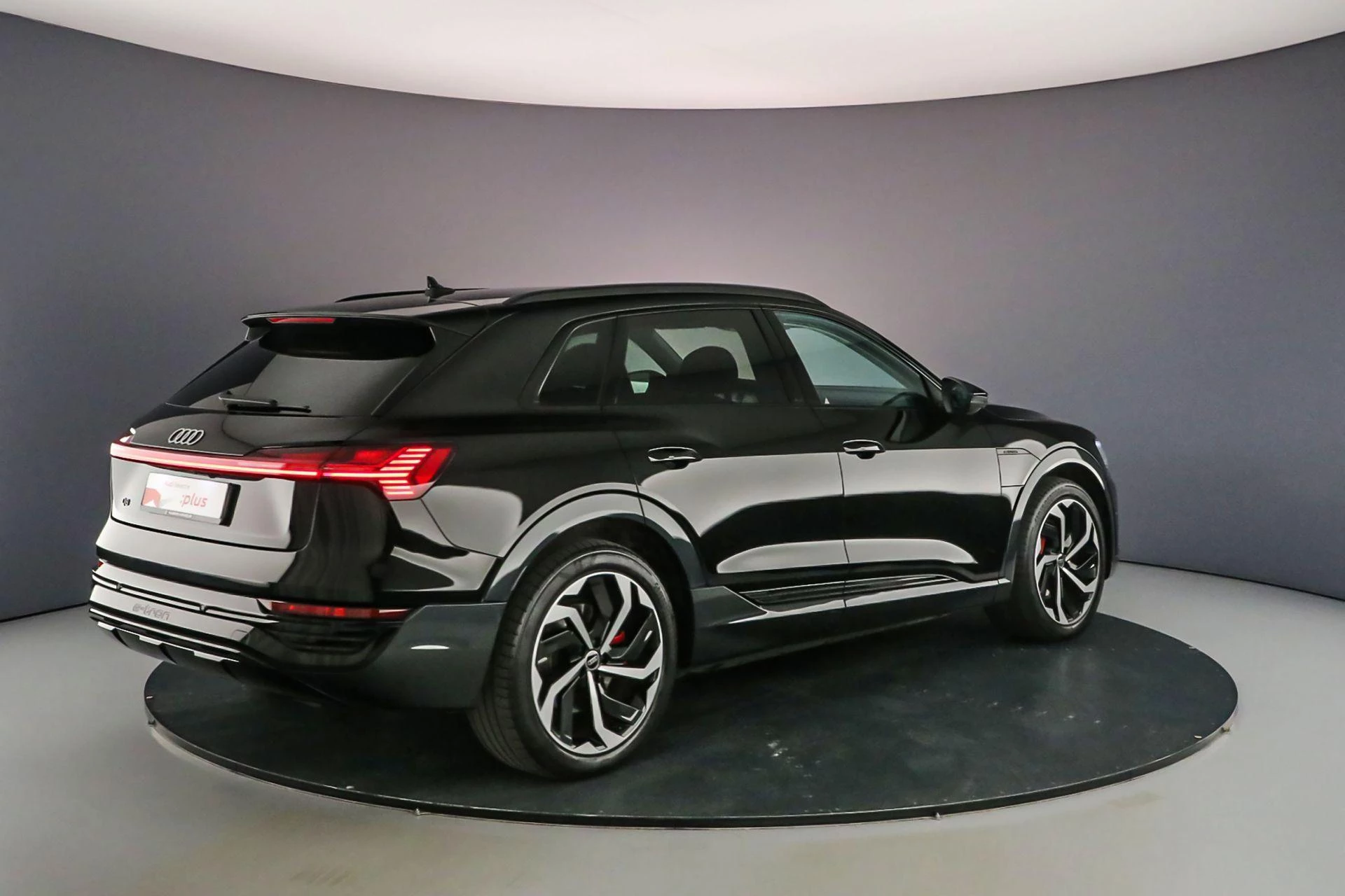 Hoofdafbeelding Audi Q8 e-tron