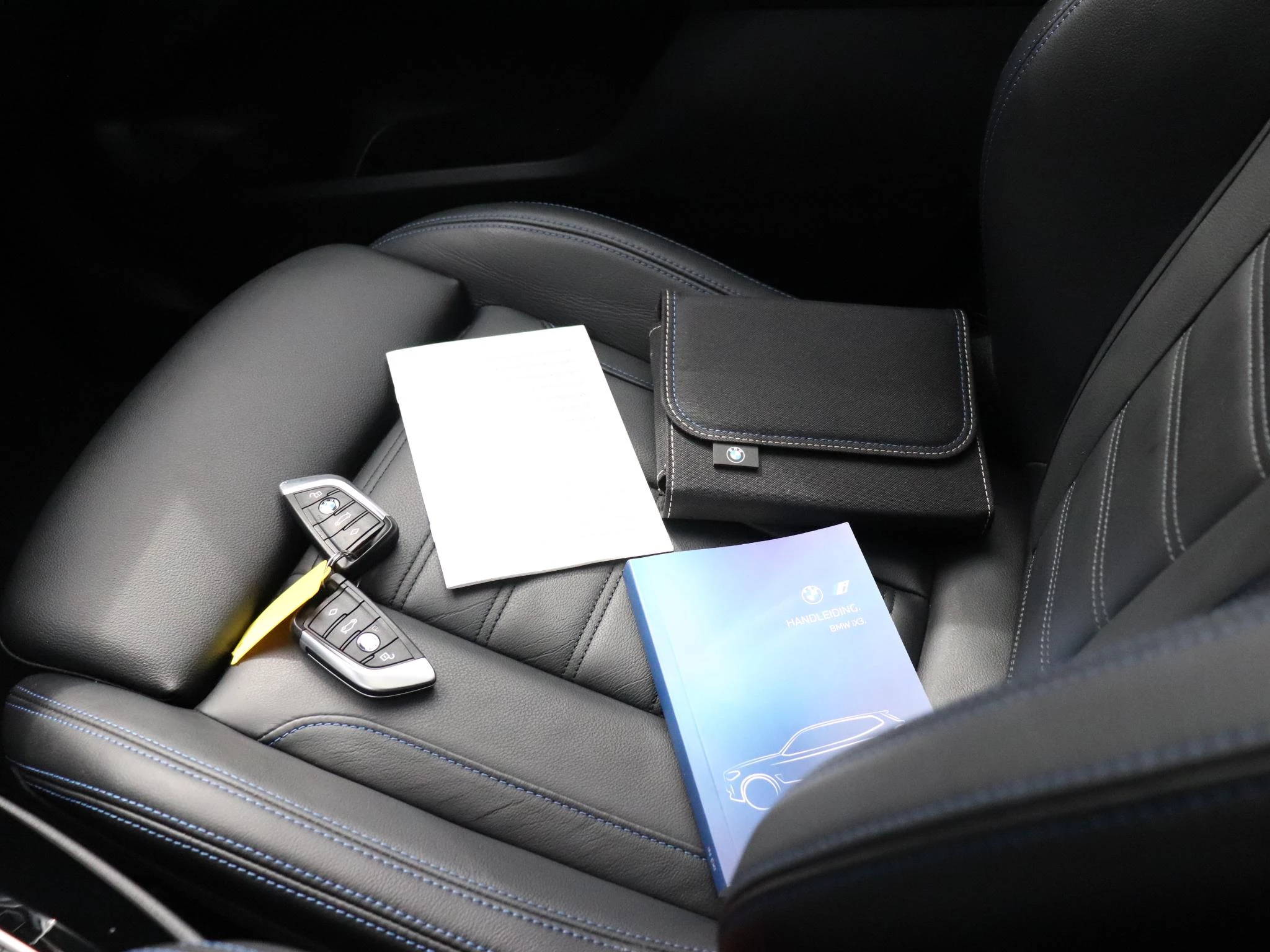 Hoofdafbeelding BMW iX3
