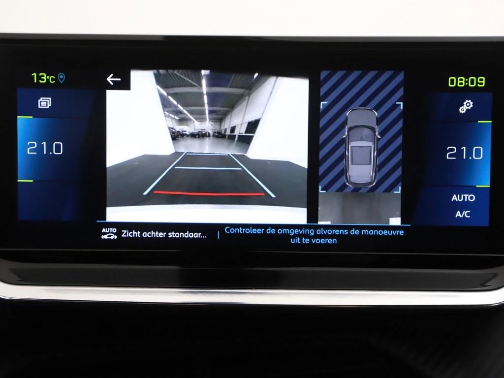 Hoofdafbeelding Peugeot e-2008