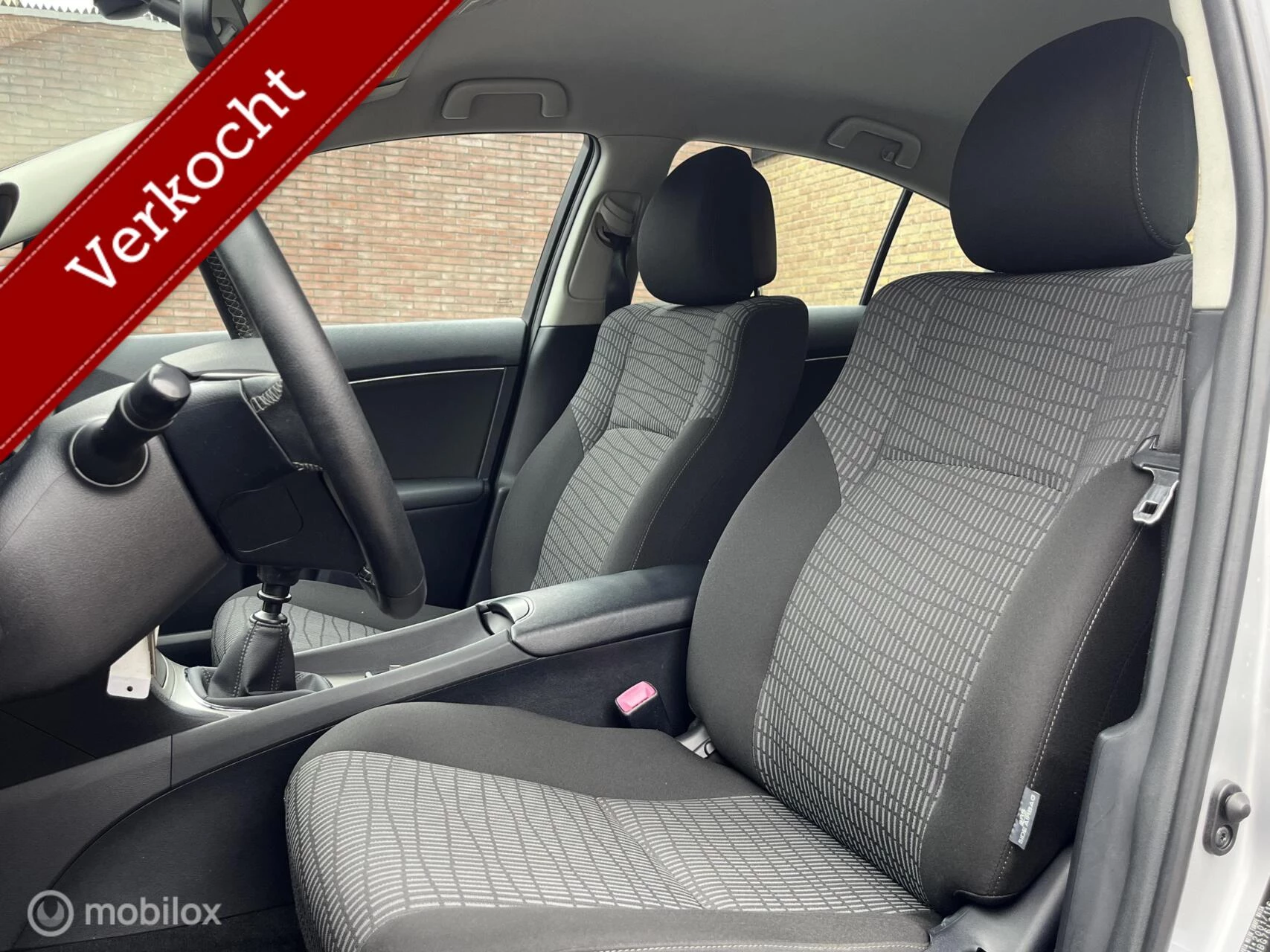 Hoofdafbeelding Toyota Avensis