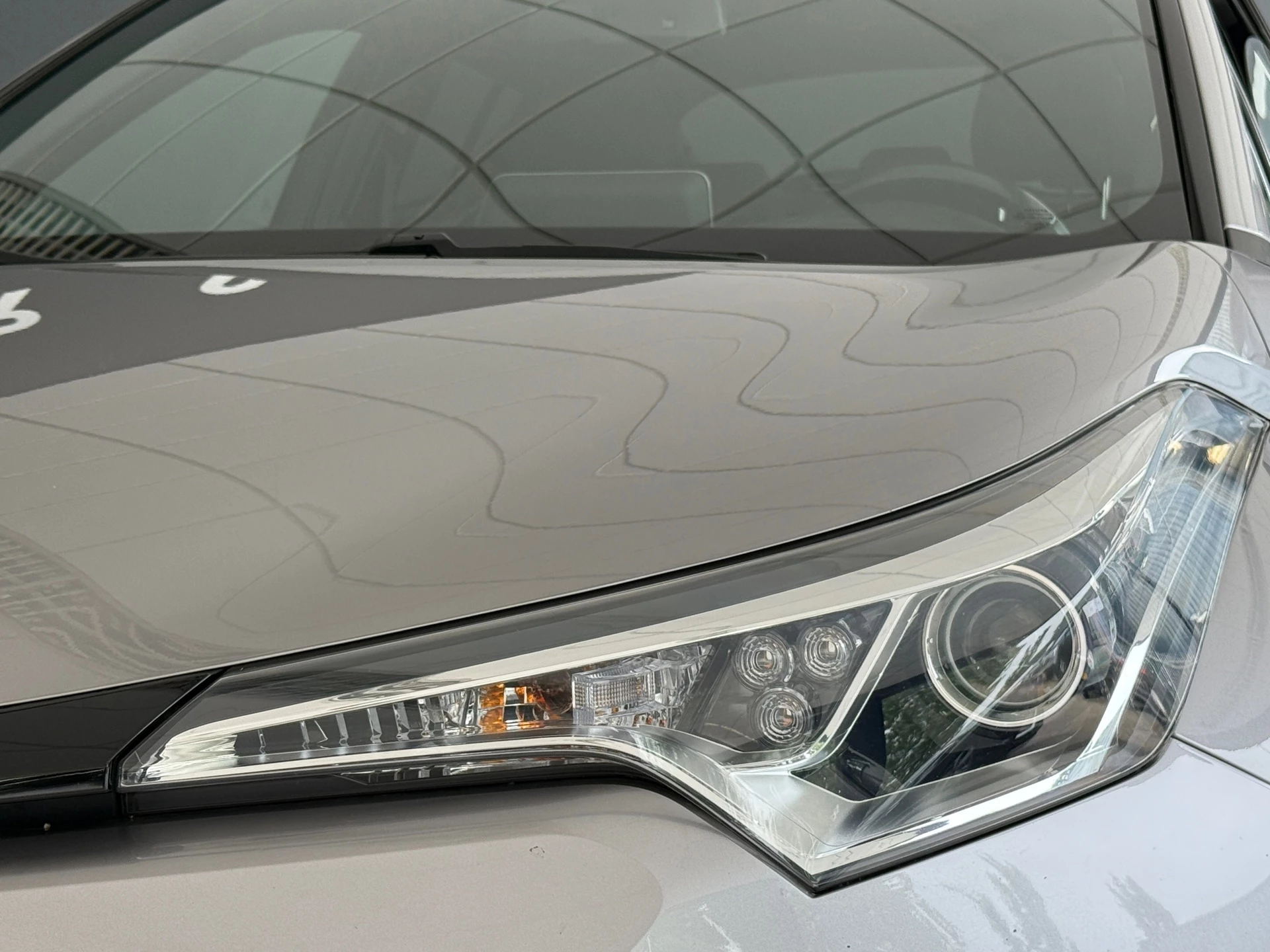 Hoofdafbeelding Toyota C-HR