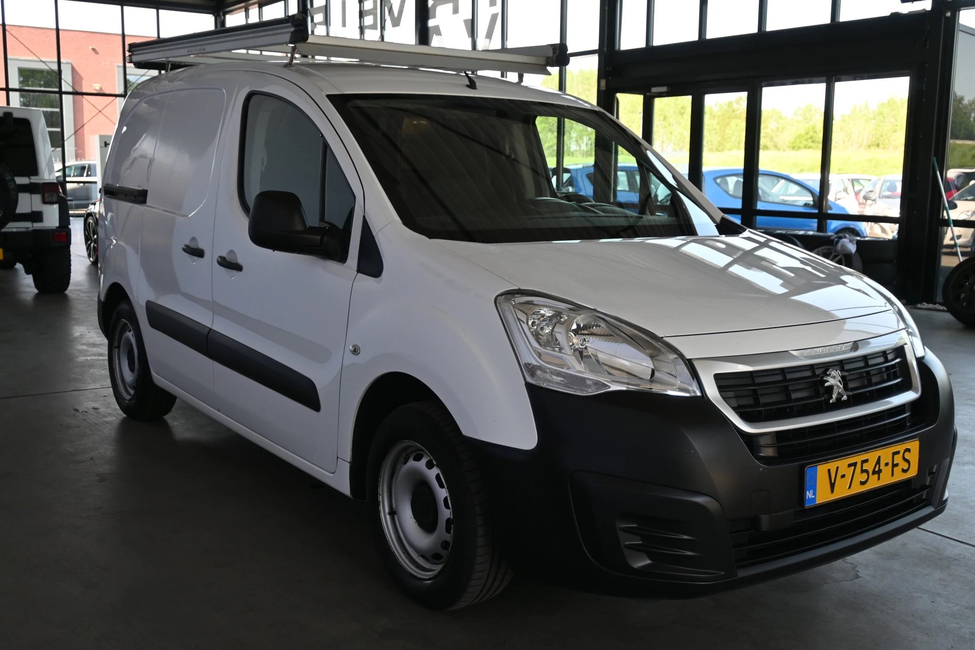 Hoofdafbeelding Peugeot Partner