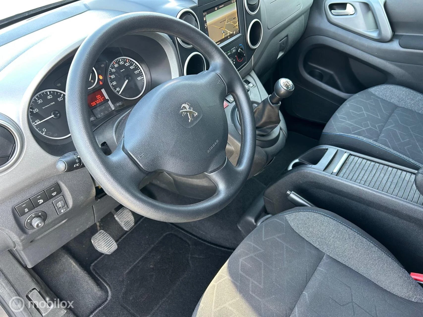 Hoofdafbeelding Peugeot Partner