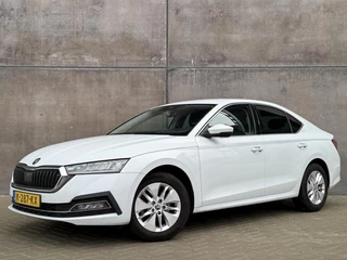 Skoda Octavia 1.0 e-TSI Business Edition CarPlay | Trekhaak | Climate Control | APK 02-2027 |