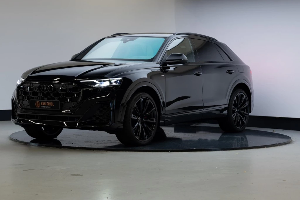 Hoofdafbeelding Audi Q8