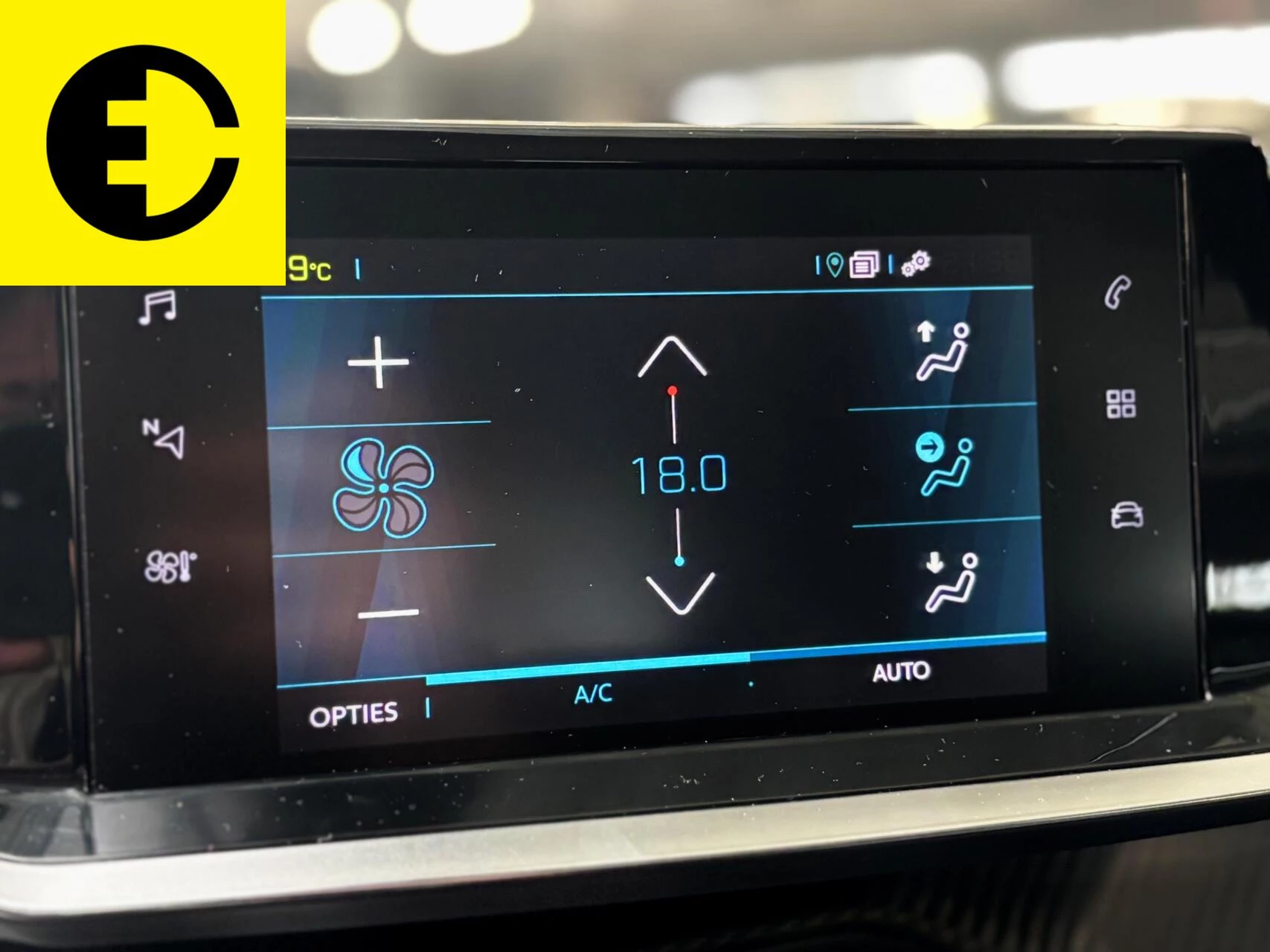 Hoofdafbeelding Peugeot e-208