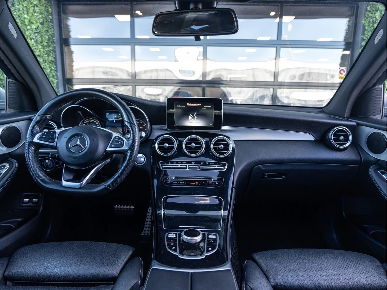 Hoofdafbeelding Mercedes-Benz GLC