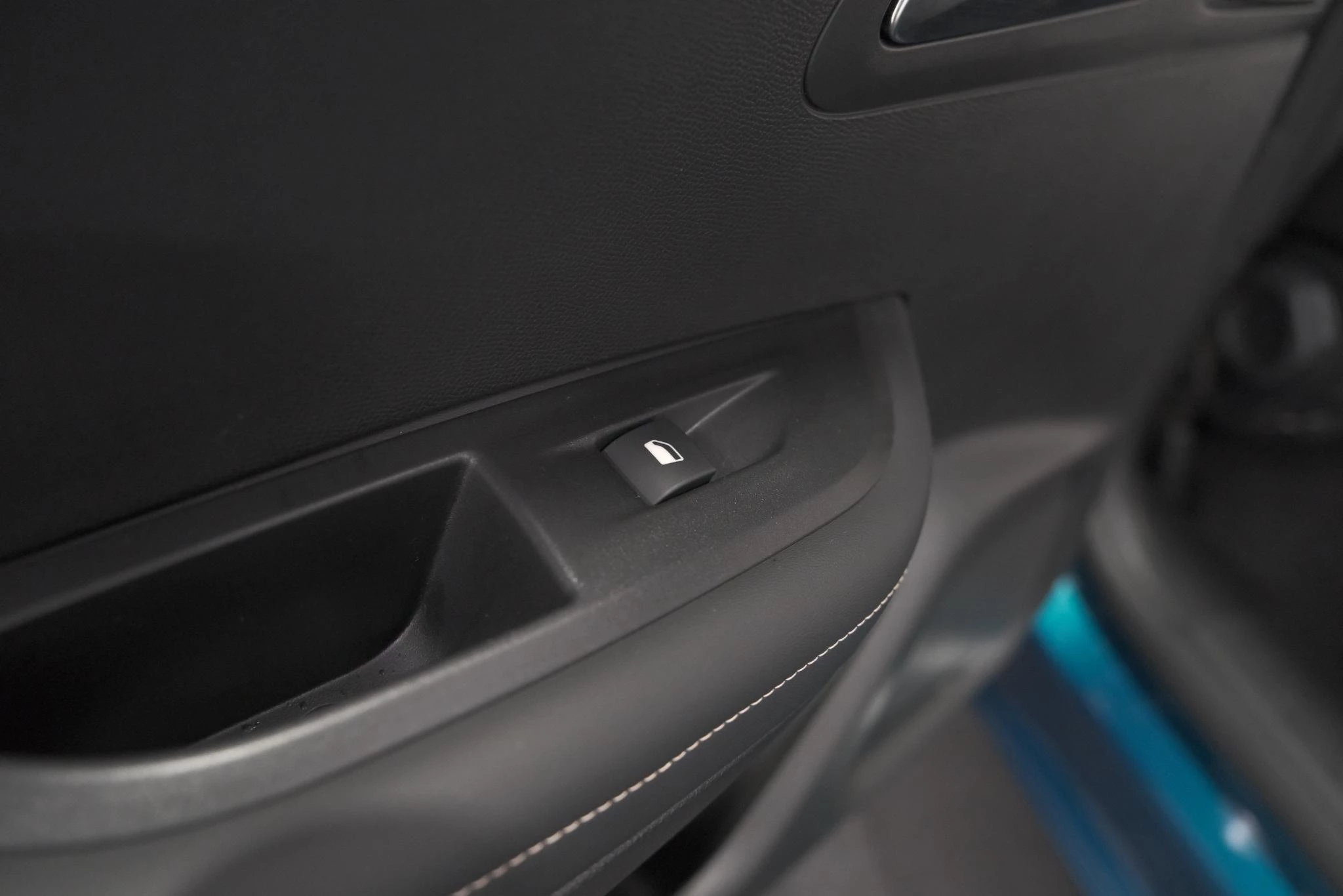 Hoofdafbeelding Peugeot e-2008