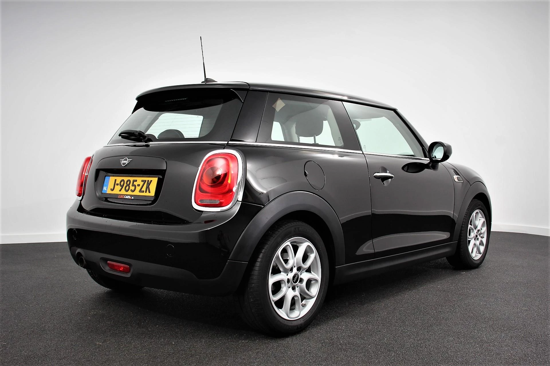 Hoofdafbeelding MINI One