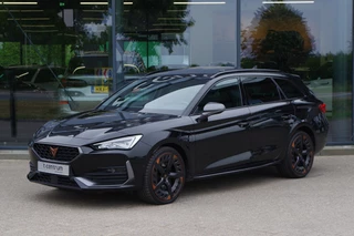 CUPRA Leon Sportstourer 1.4 e-Hybrid 245 PK VZ Copper Edition PHEV, Panoramadak, Camera, 19" LM, Adap. Cruise Control, Carplay