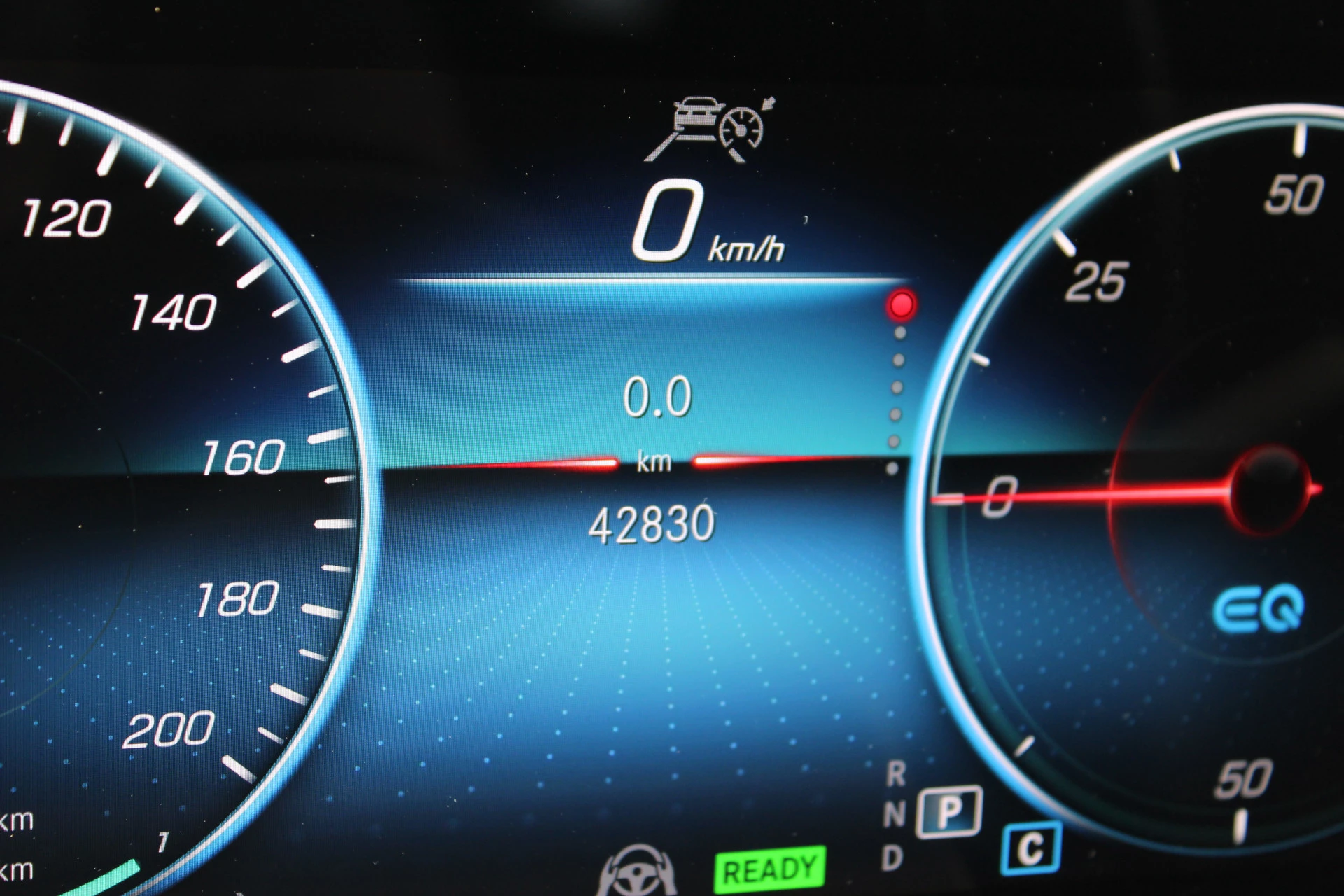 Hoofdafbeelding Mercedes-Benz EQB