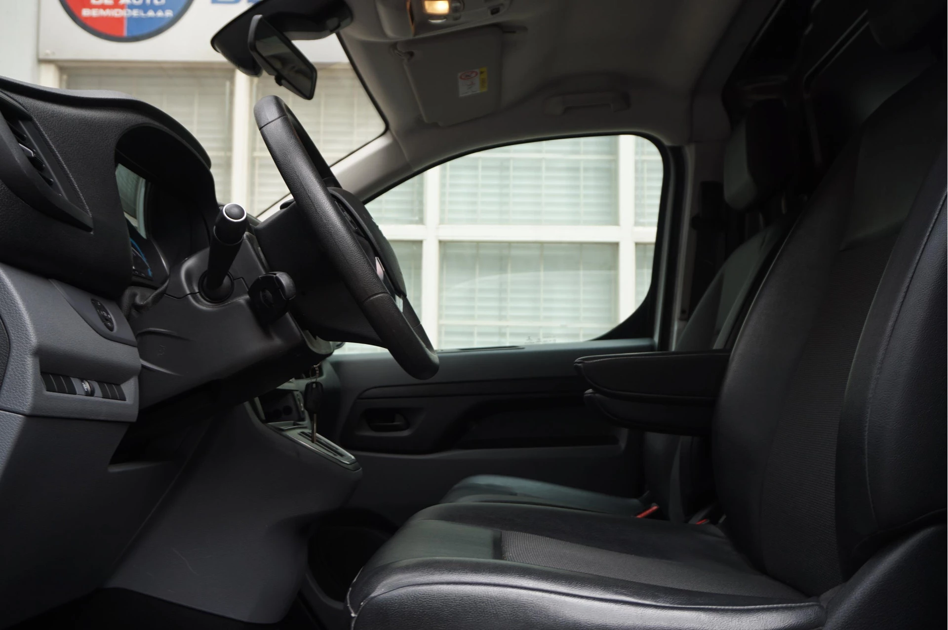 Hoofdafbeelding Opel Vivaro-e