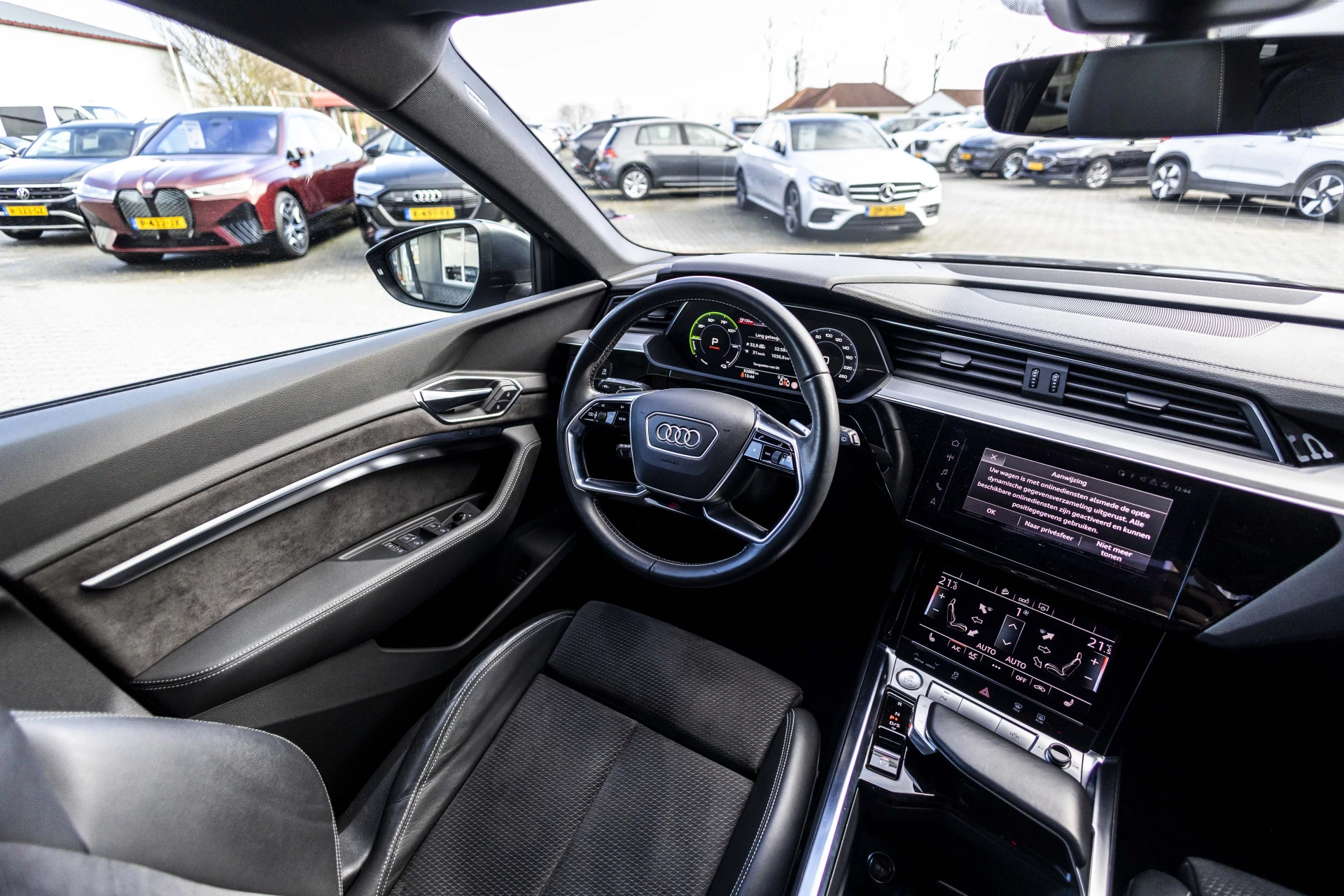 Hoofdafbeelding Audi e-tron