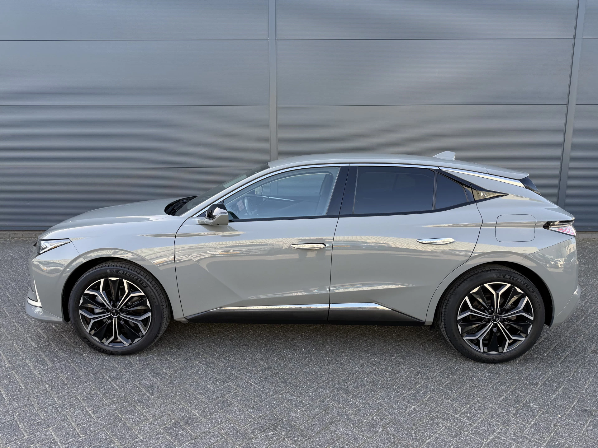 Hoofdafbeelding DS DS 4