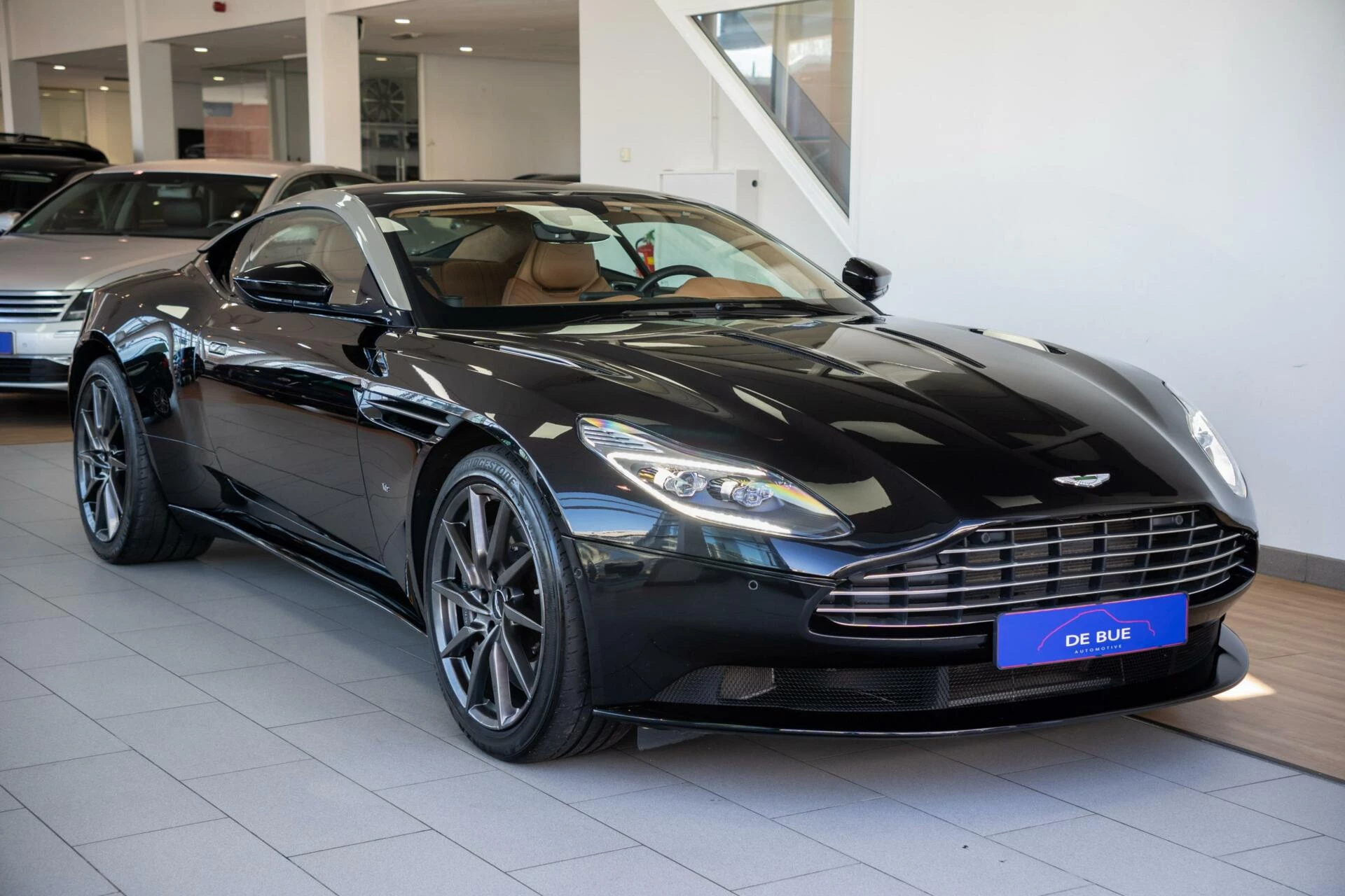 Hoofdafbeelding Aston Martin DB11
