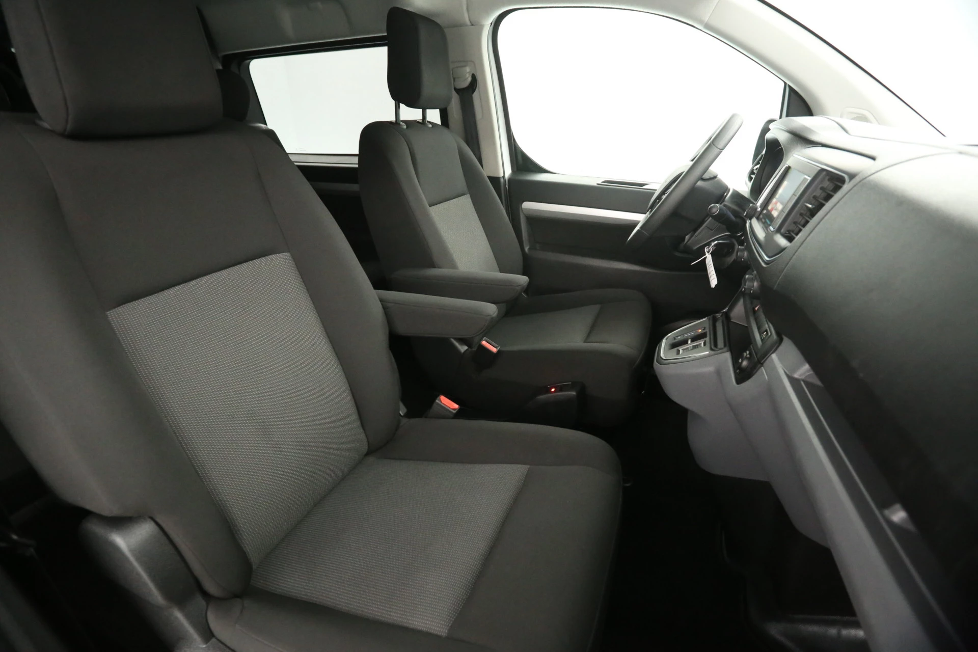 Hoofdafbeelding Peugeot e-Expert