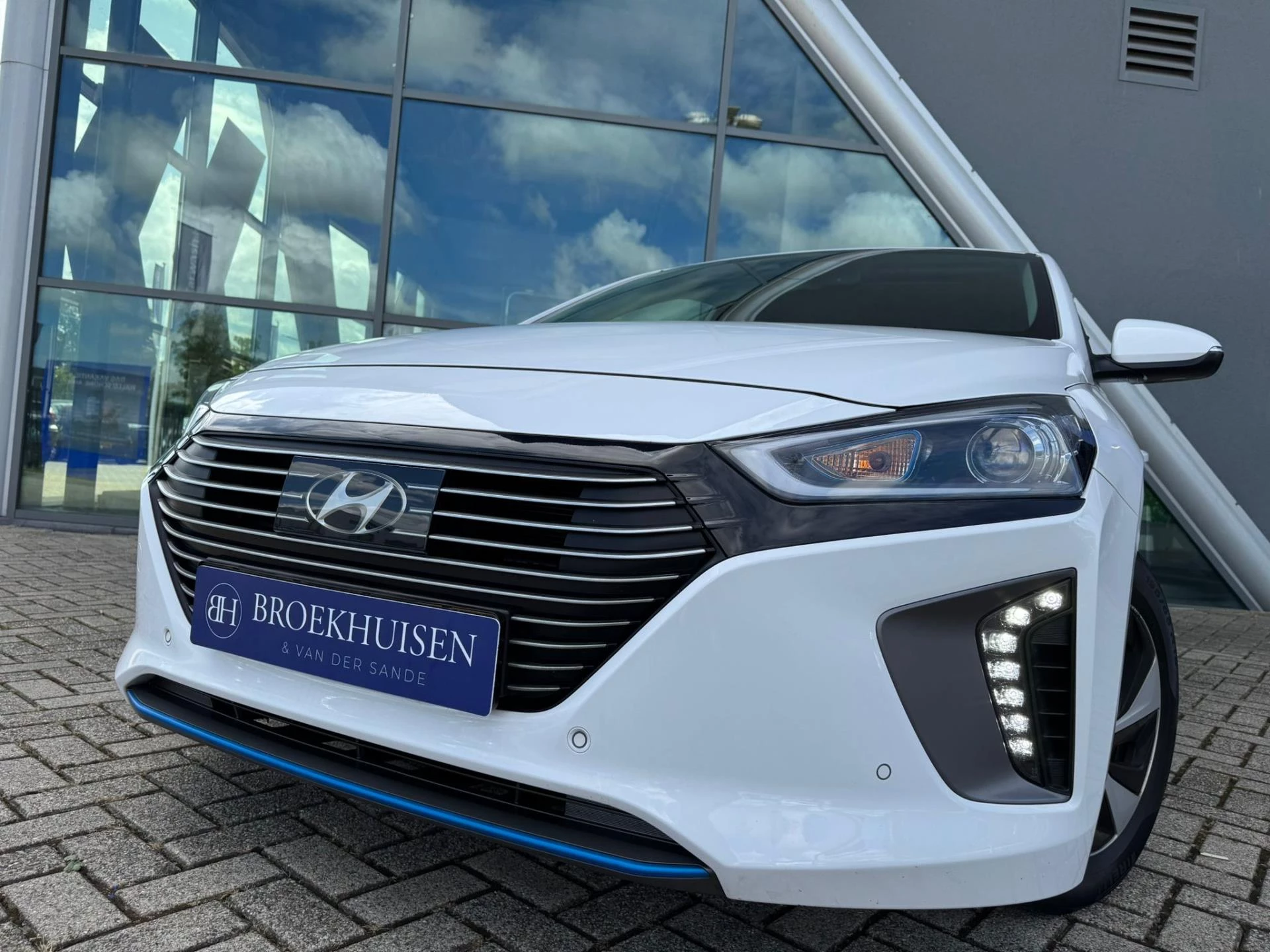 Hoofdafbeelding Hyundai IONIQ