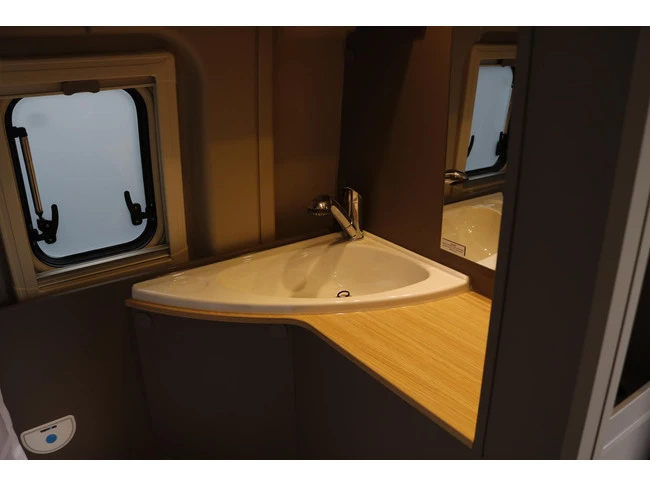 Hoofdafbeelding LMC Innovan 600