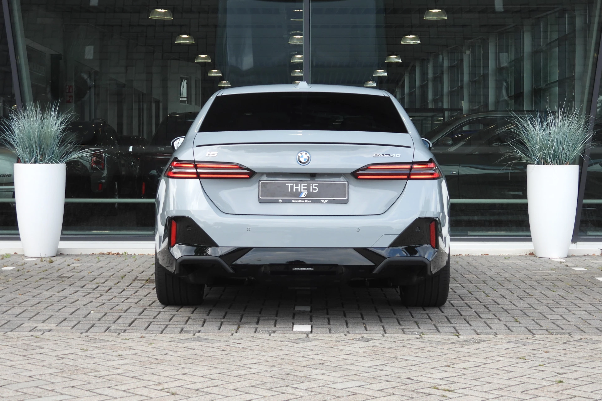 Hoofdafbeelding BMW i5