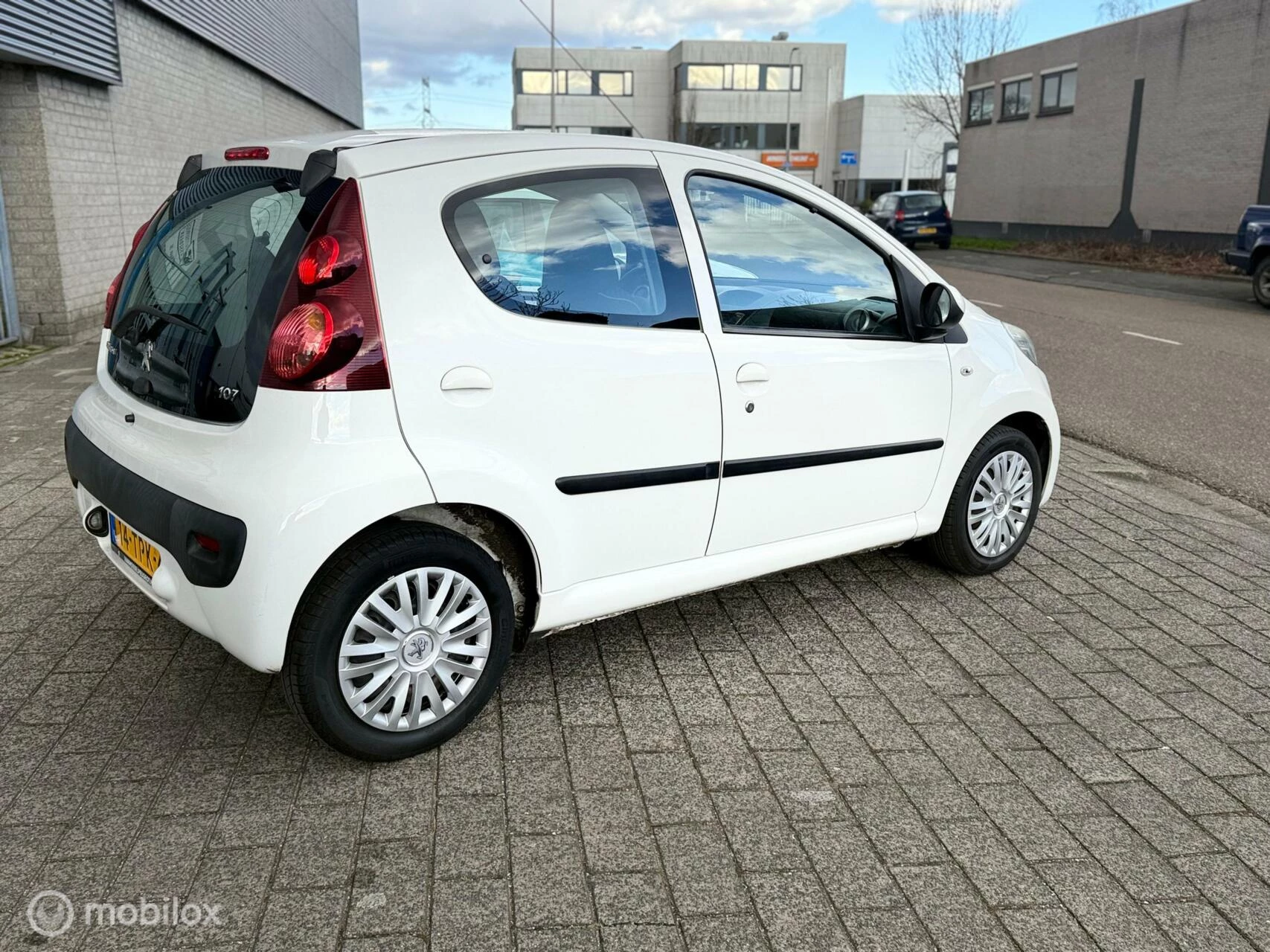 Hoofdafbeelding Peugeot 107