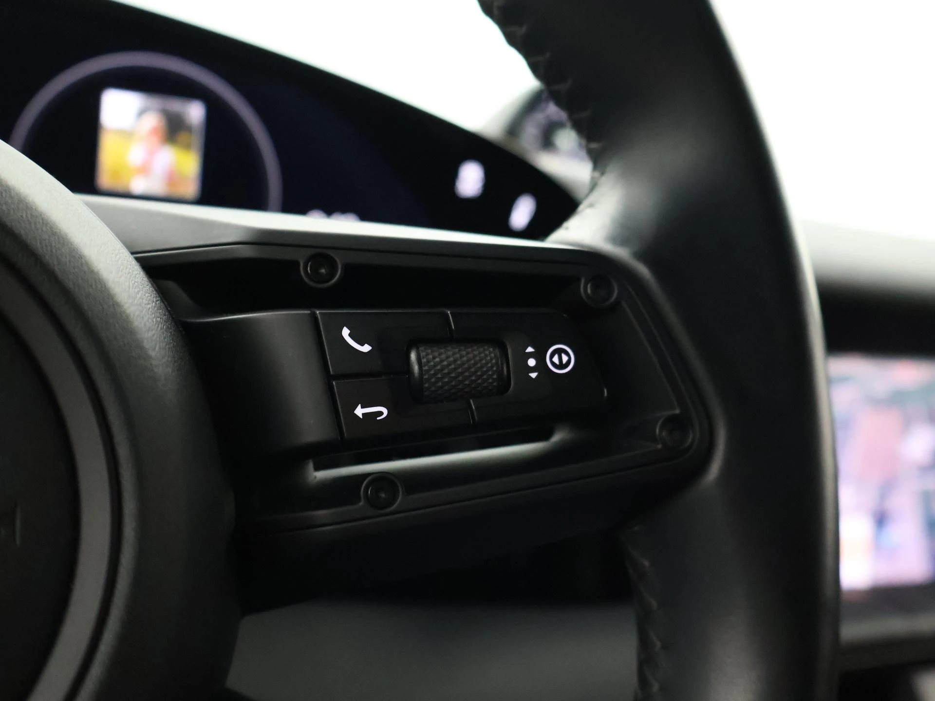 Hoofdafbeelding Porsche Taycan