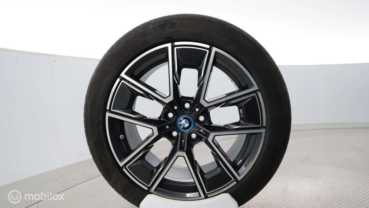 Hoofdafbeelding BMW i4