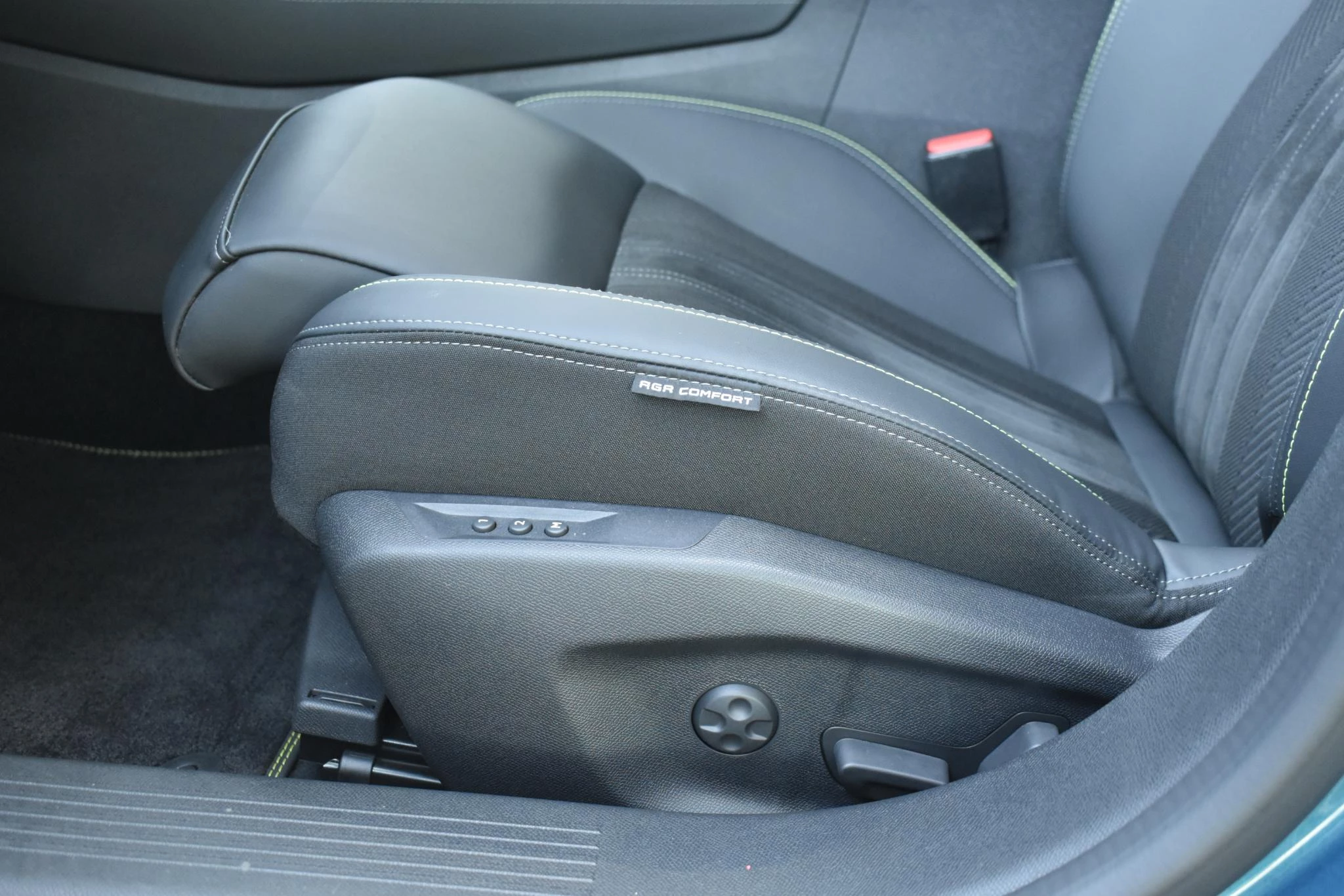 Hoofdafbeelding Peugeot 408