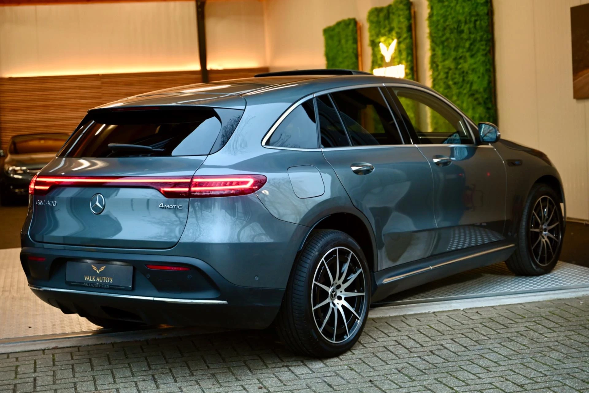 Hoofdafbeelding Mercedes-Benz EQC