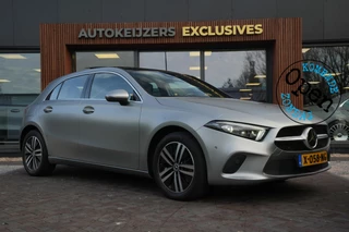 Mercedes-Benz A-klasse 250 e Premium Plus Panoramadak Widescreen Adaptieve Cruise Leer Stoelverw. Ambient