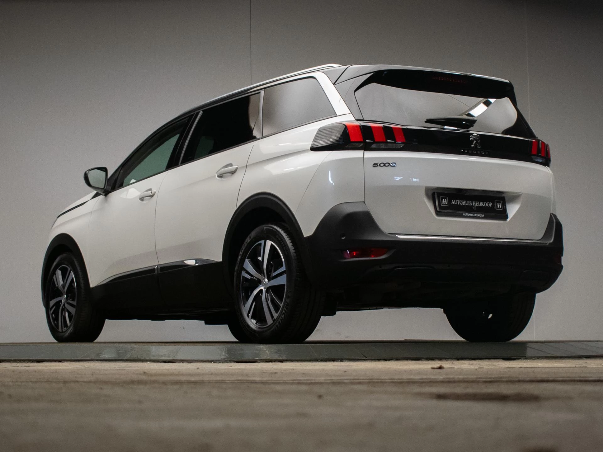 Hoofdafbeelding Peugeot 5008