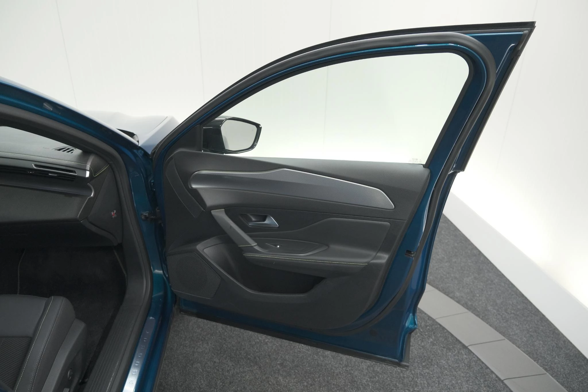 Hoofdafbeelding Peugeot 408