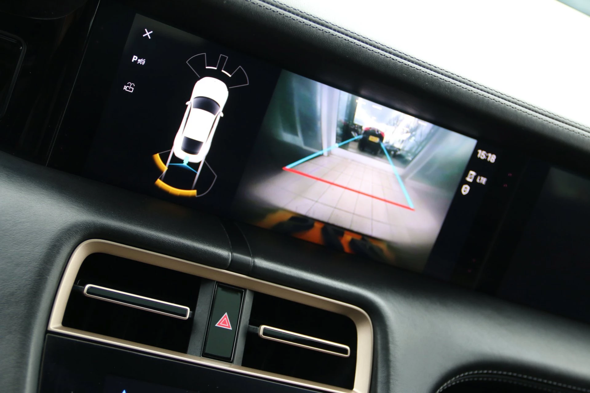 Hoofdafbeelding Porsche Taycan