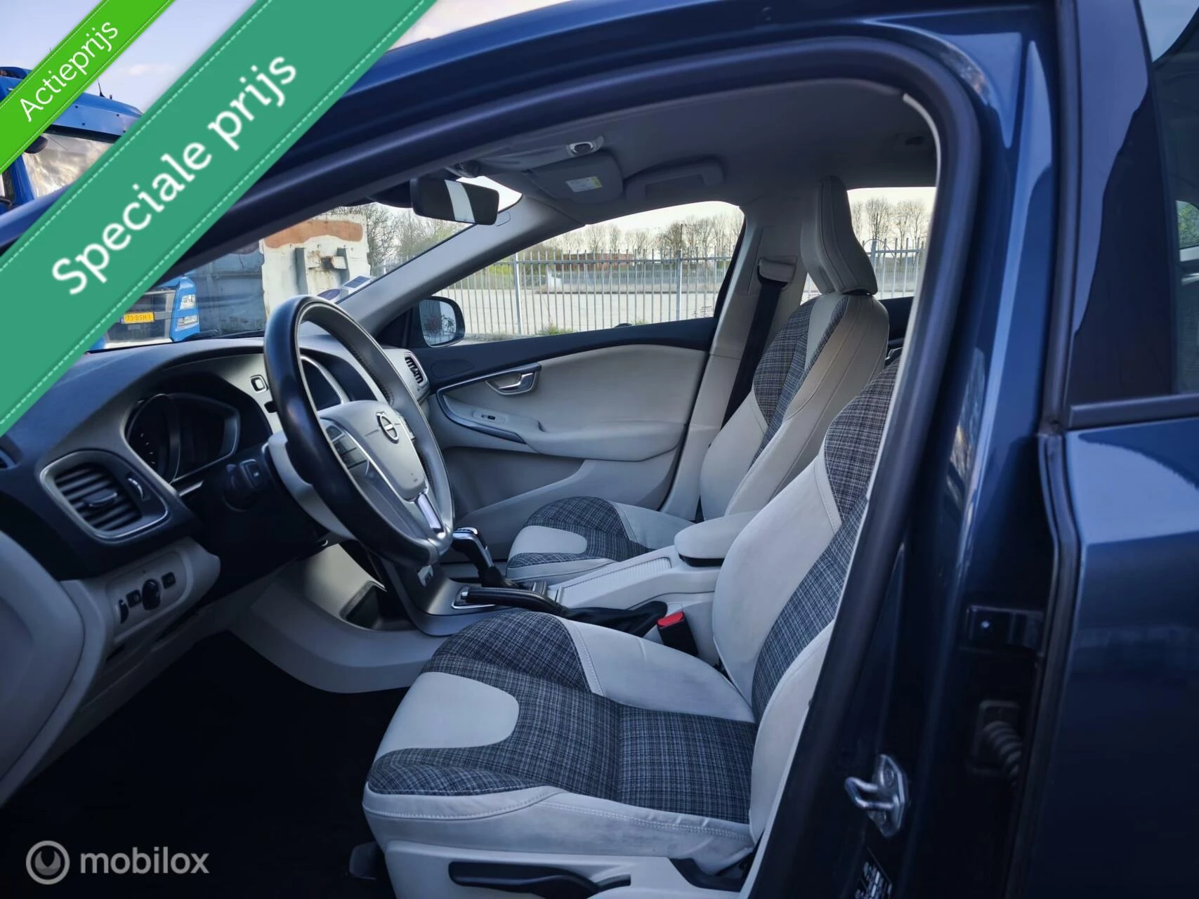 Hoofdafbeelding Volvo V40