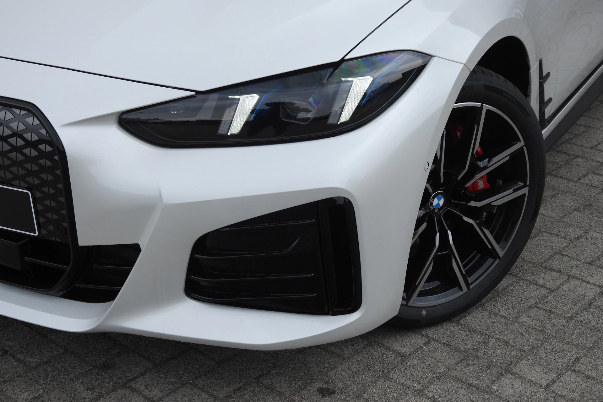 Hoofdafbeelding BMW i4