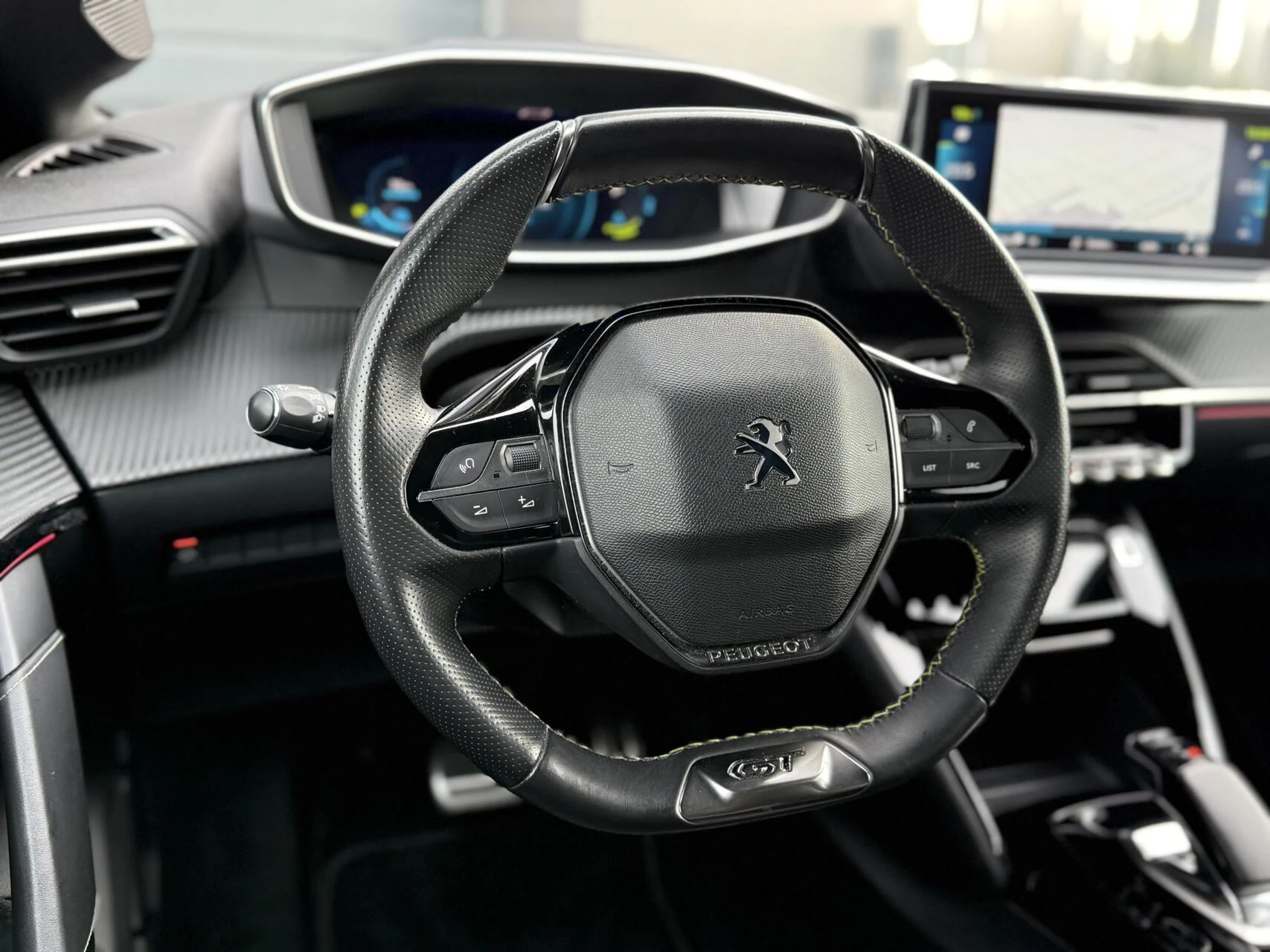 Hoofdafbeelding Peugeot e-208