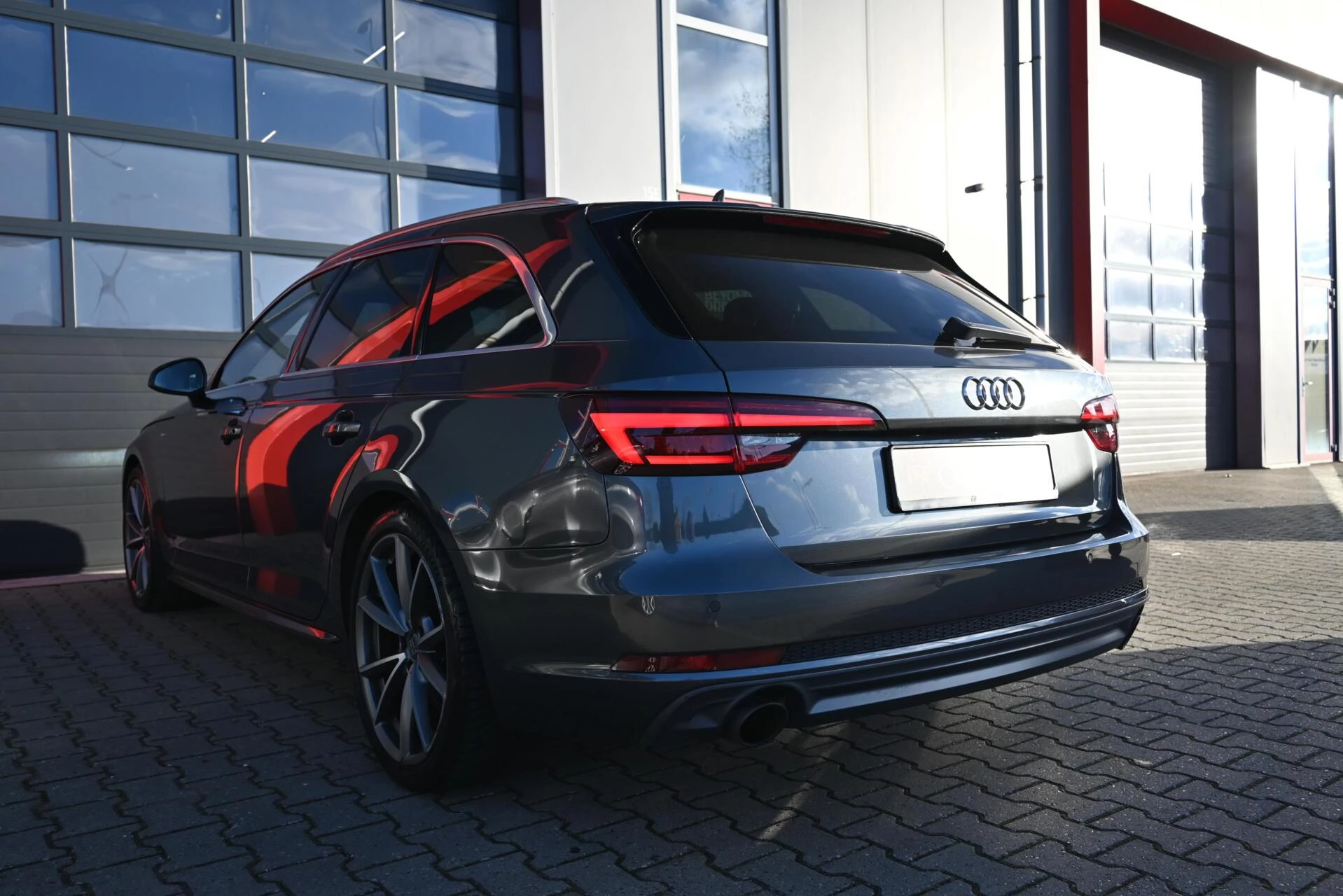 Hoofdafbeelding Audi A4