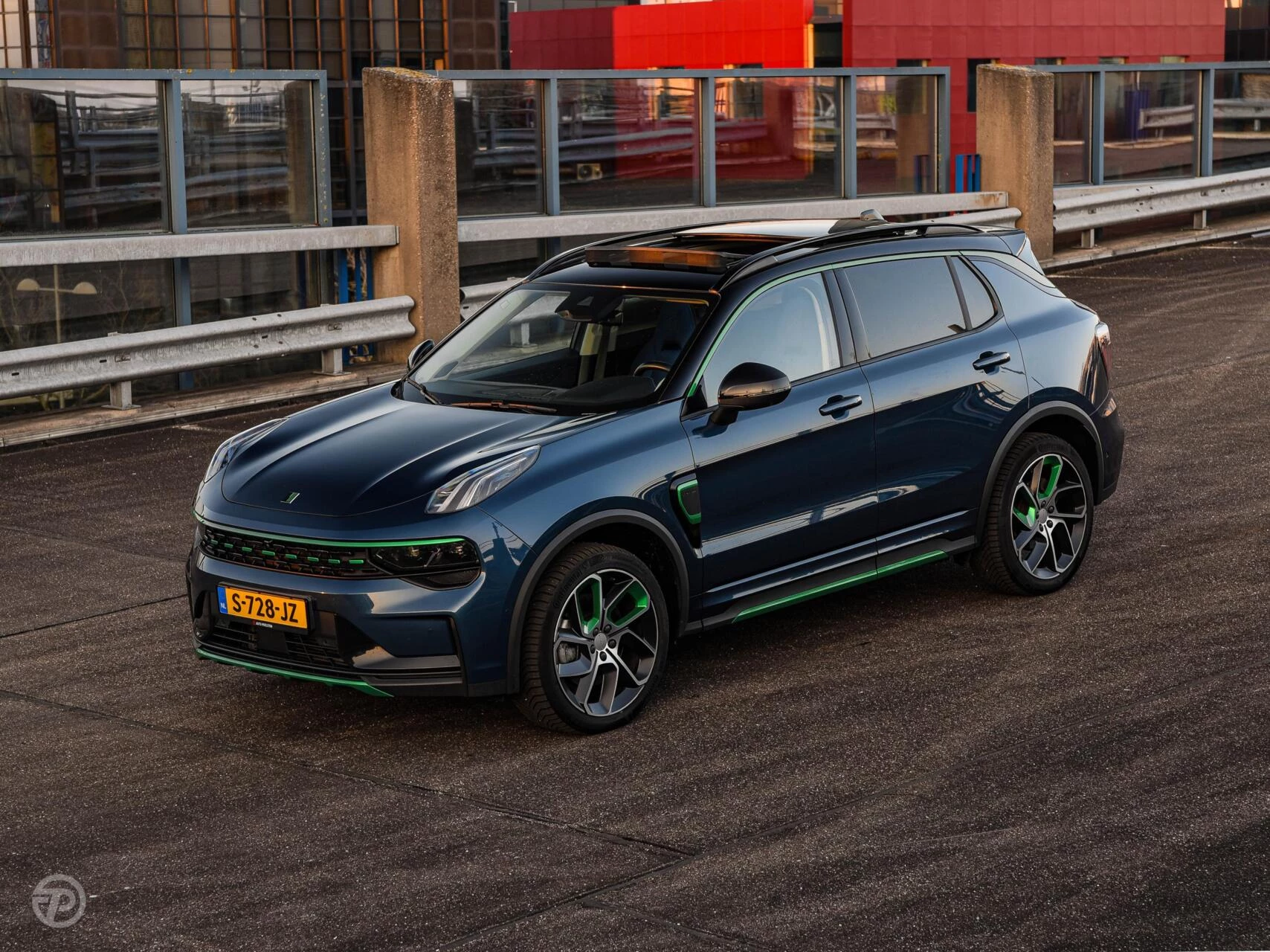 Hoofdafbeelding Lynk & Co 01