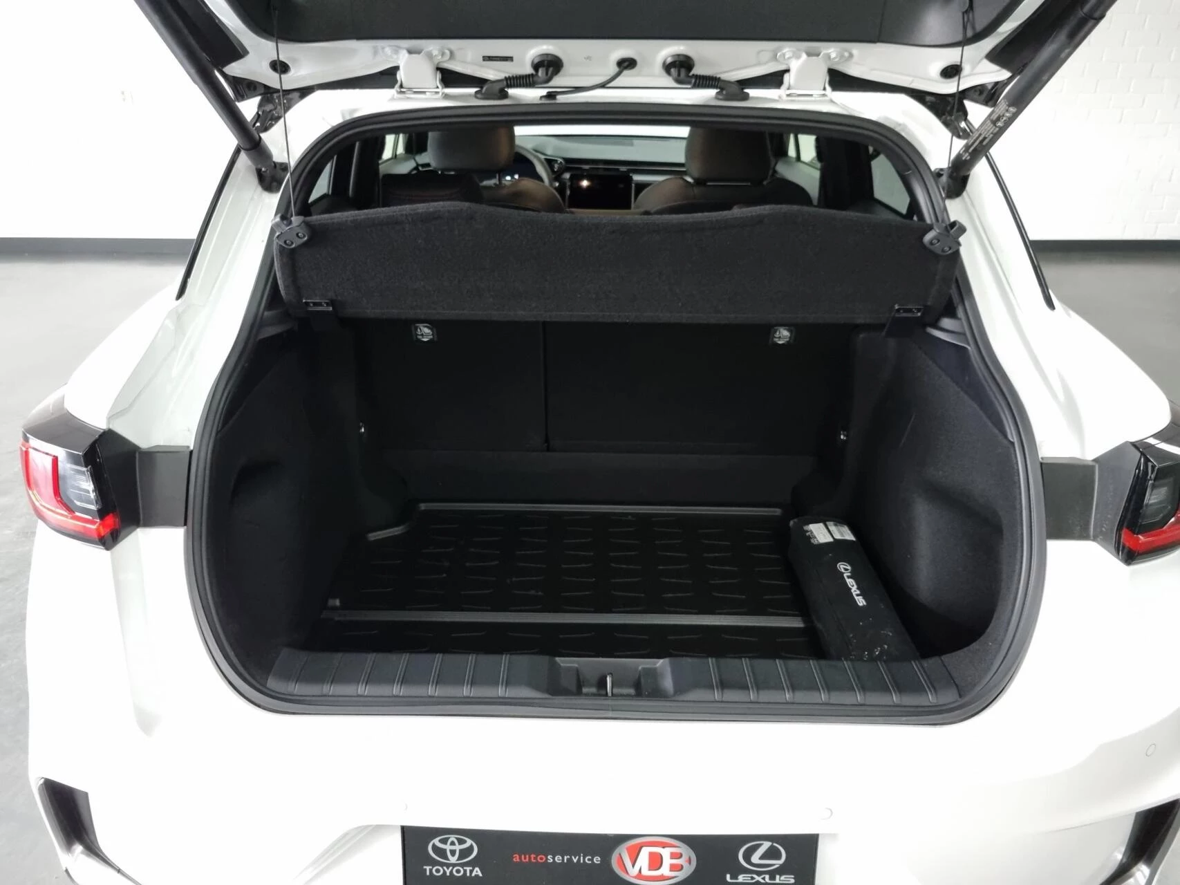Hoofdafbeelding Lexus LBX